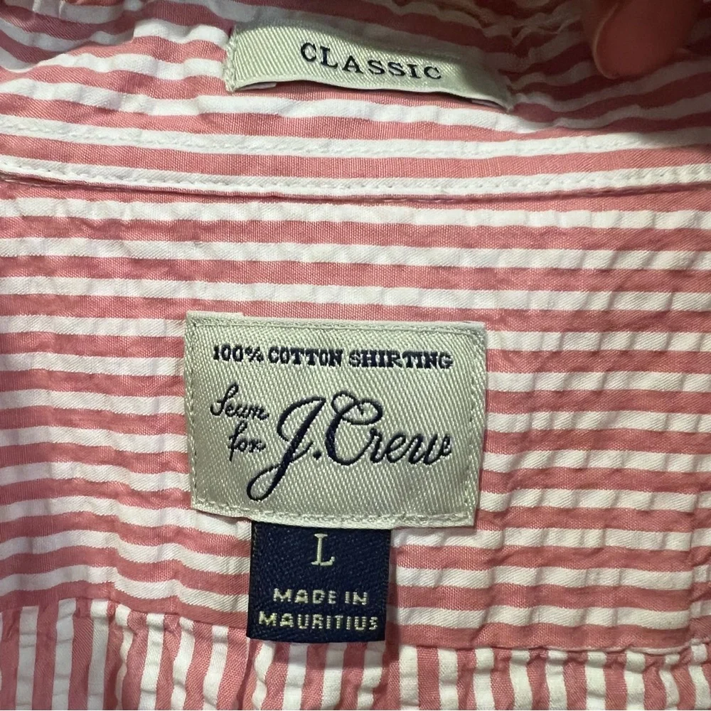 J. Crew Pink and White Seersucker Button Down Short Sleeved Shirt size Large